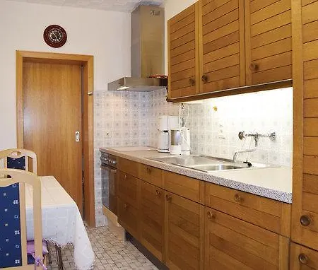 Konukevi Gastehaus Hastenpflug Tellig